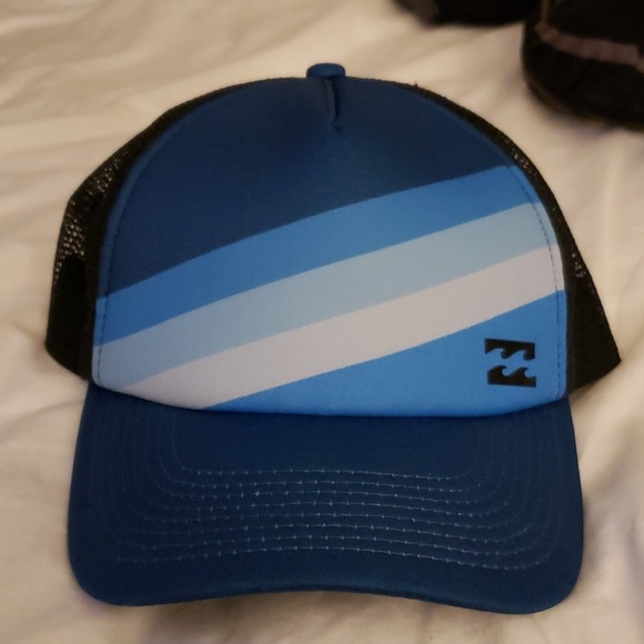 Billabong Other - Billabongs snap back hat **mint** Billabong Other - Billabongs snap back hat **mint**